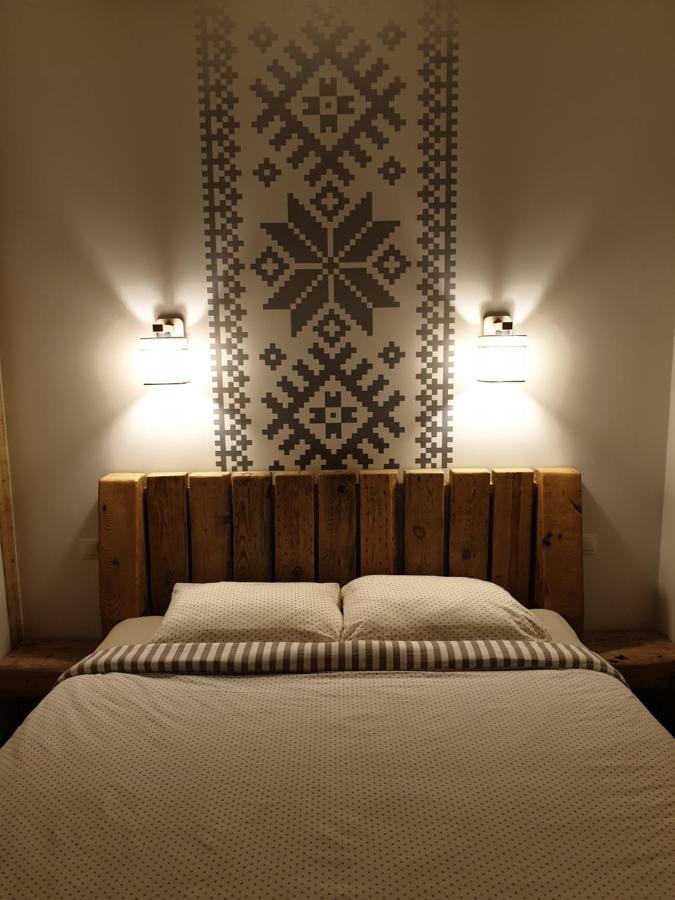 Holiday Apartment With Terrace เลียปาญา ภายนอก รูปภาพ